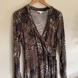 CAbi wrap dress. Size L. Super soft & flattering.